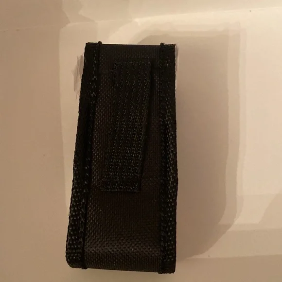 Red taser ❤️ - Picture 4 of 7